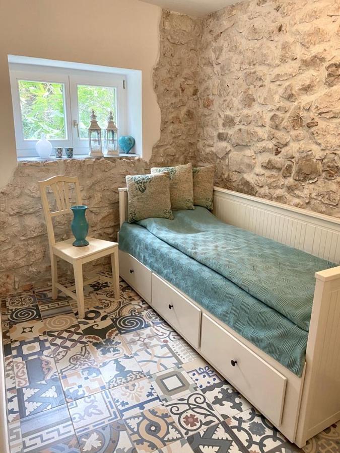 Steinhaus Mit Terrasse Apartment Rovinj Exterior photo